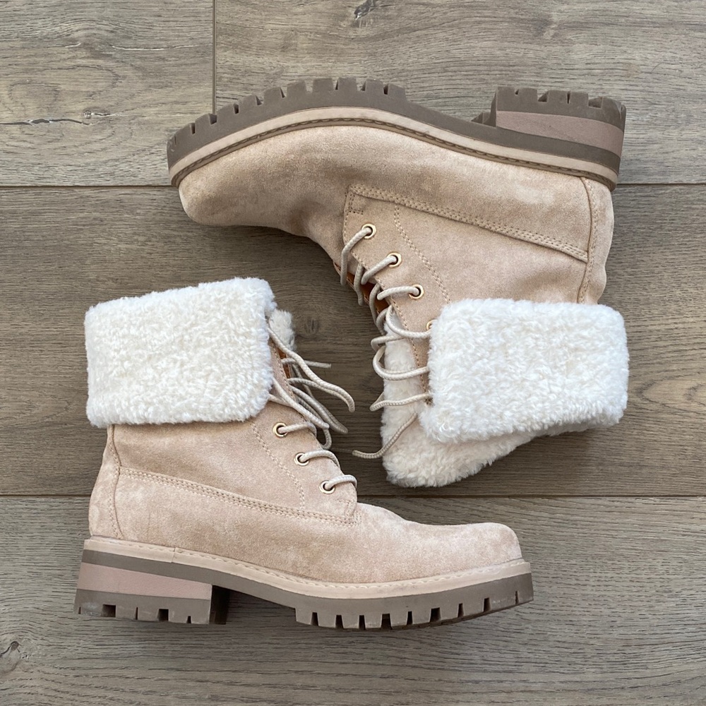 NEW Women's Tan and Cream Boots